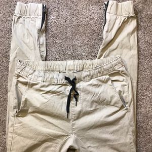 Bullhead Men’s Khaki Jogger Pant, Skinny Medium